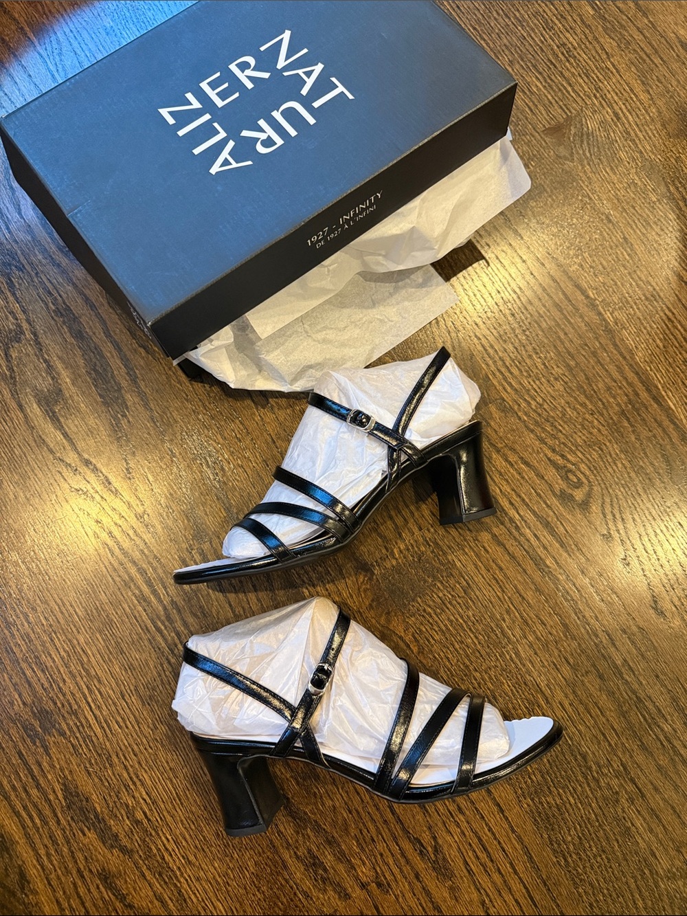 Naturalizer Black Strappy Mid-Heel Sandals straps 9 1/2 black